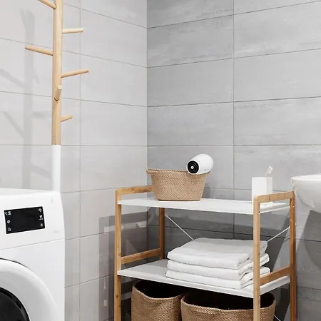 W Near Passenger Port טאלין