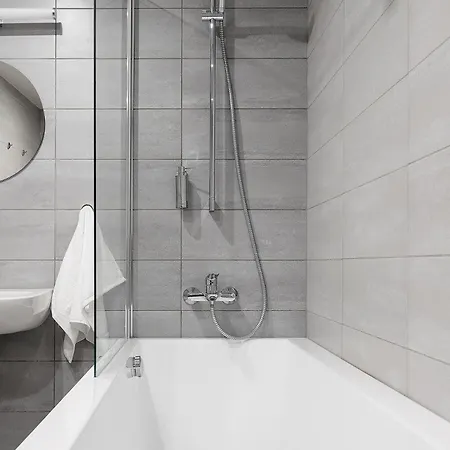 W Near Passenger Port