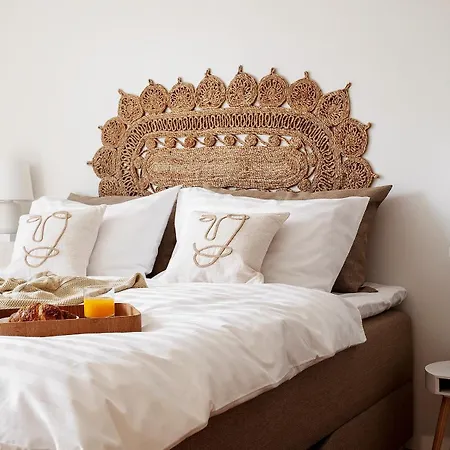 W Near Passenger Port