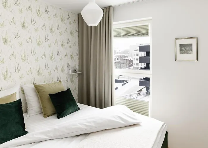 W Near Passenger Port